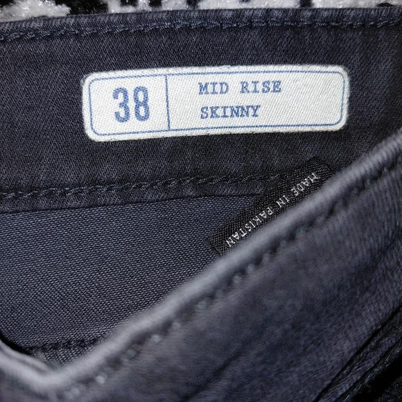 Zara Z1975 Mid Rise Skinny Jeans Black Ripped Knees 38 / 6 - Picture 10 of 16